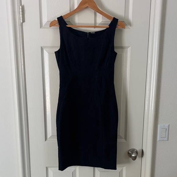Elie Tahari Dresses & Skirts - Elie Tahari Classic Black Midi Dress